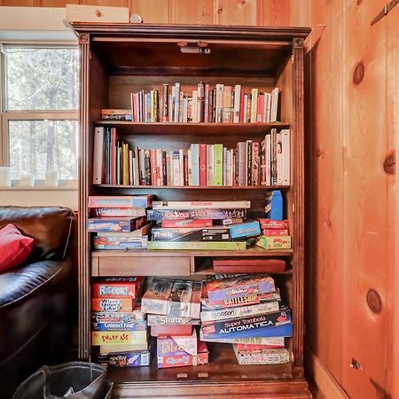 Spacious Classic Cabin Retreat- Near Lassen Mill Creek Exterior photo